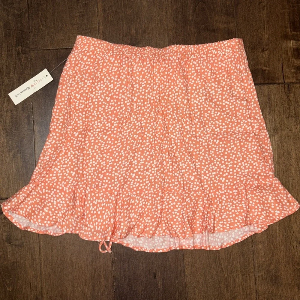 NWT Urban Romantics Dot Skirt